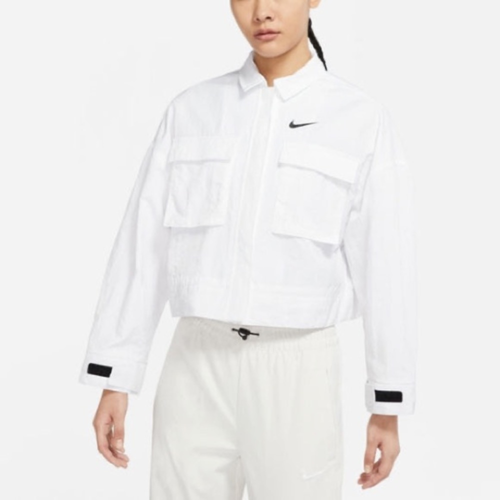 nike sportswear essential white sportswear Woven Field Jacket Size M NEW